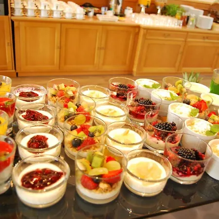 酒店 Wloski Italia Boutique Old Town 3*