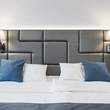 Wloski Italia Boutique Old Town Hotel 3*