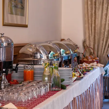 Wloski Italia Boutique Old Town Otel