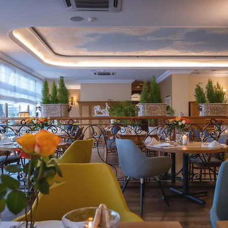 Otel Wloski Italia Boutique Old Town 3*